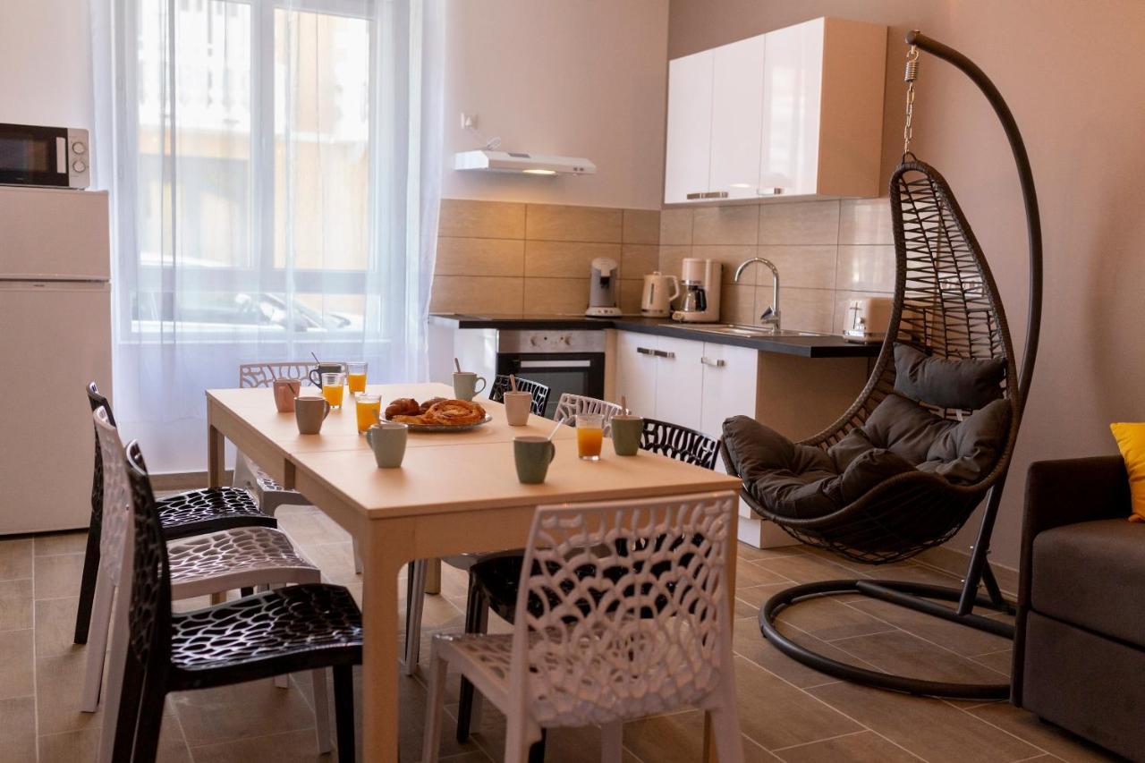 Appartement LOC TROTTEUR LE CACAO - Balnéo, Gare Lourdes Extérieur photo